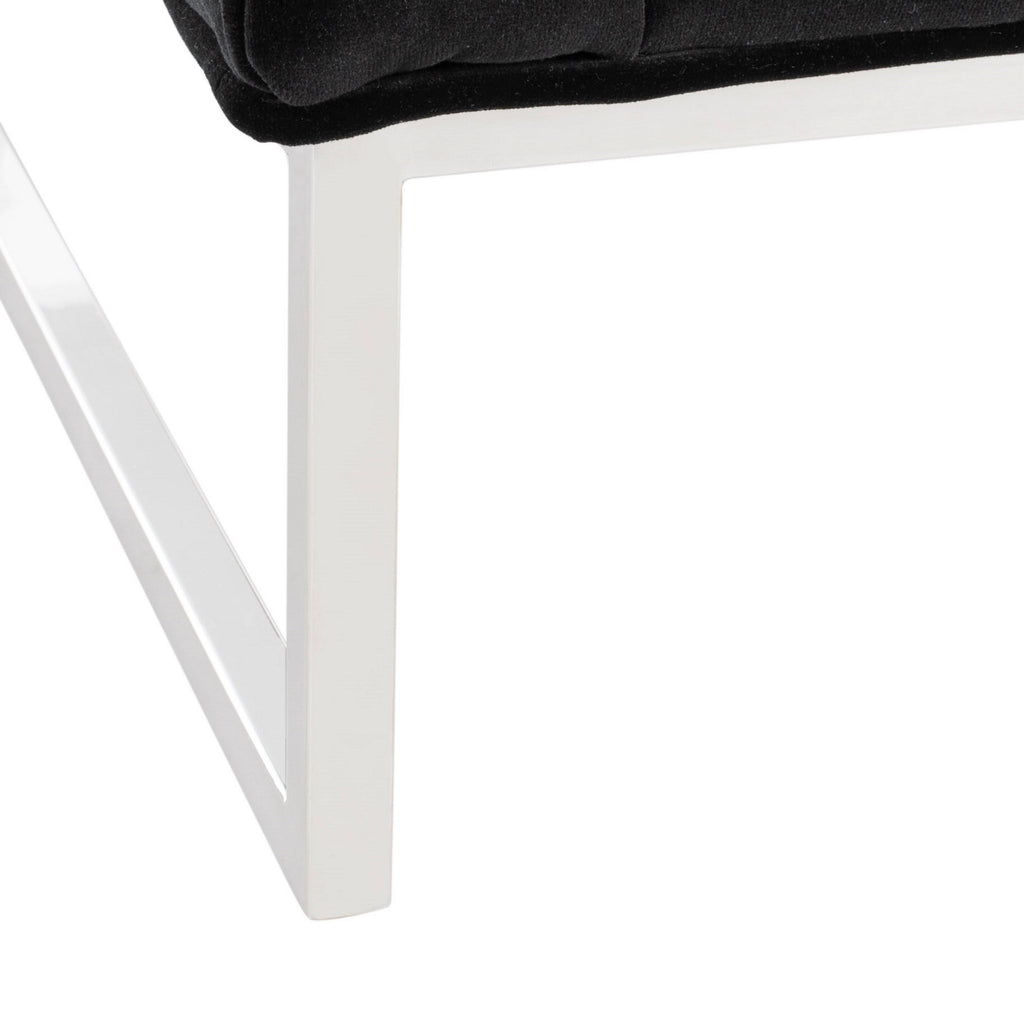 Velvet Club Chair Black V949751