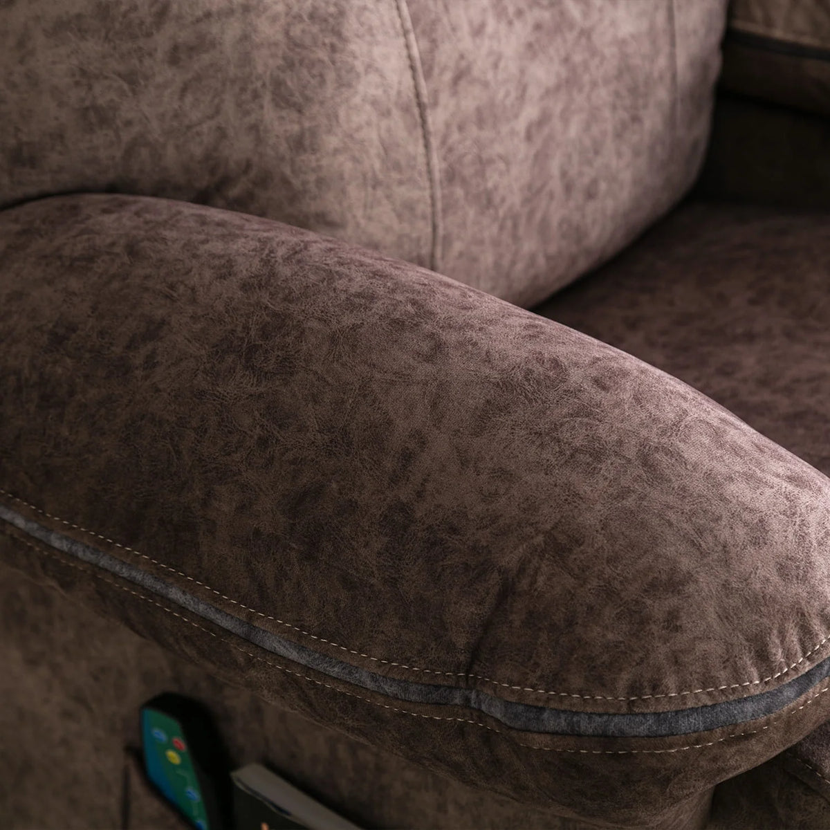 Light Brown Heated Massage Recliner Sofa D178689
