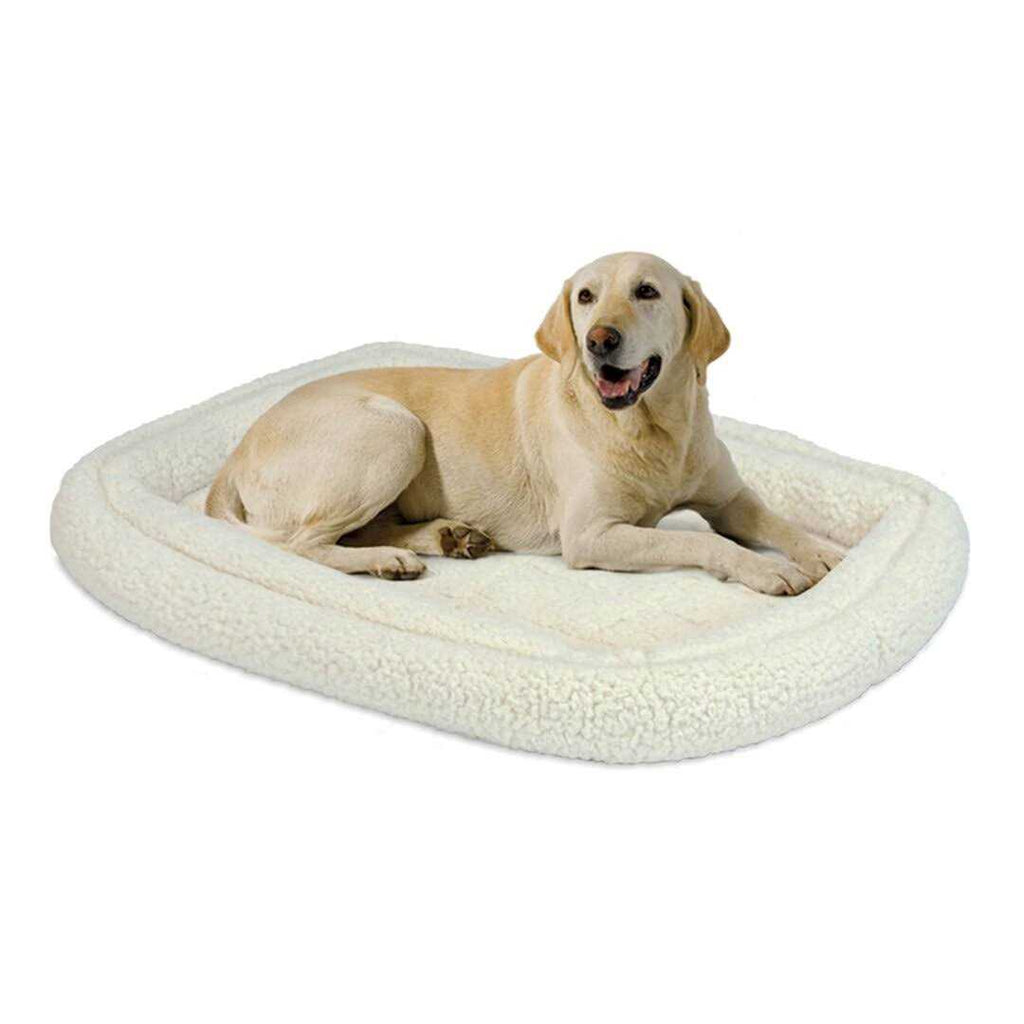 Double Bolster Bed I40517