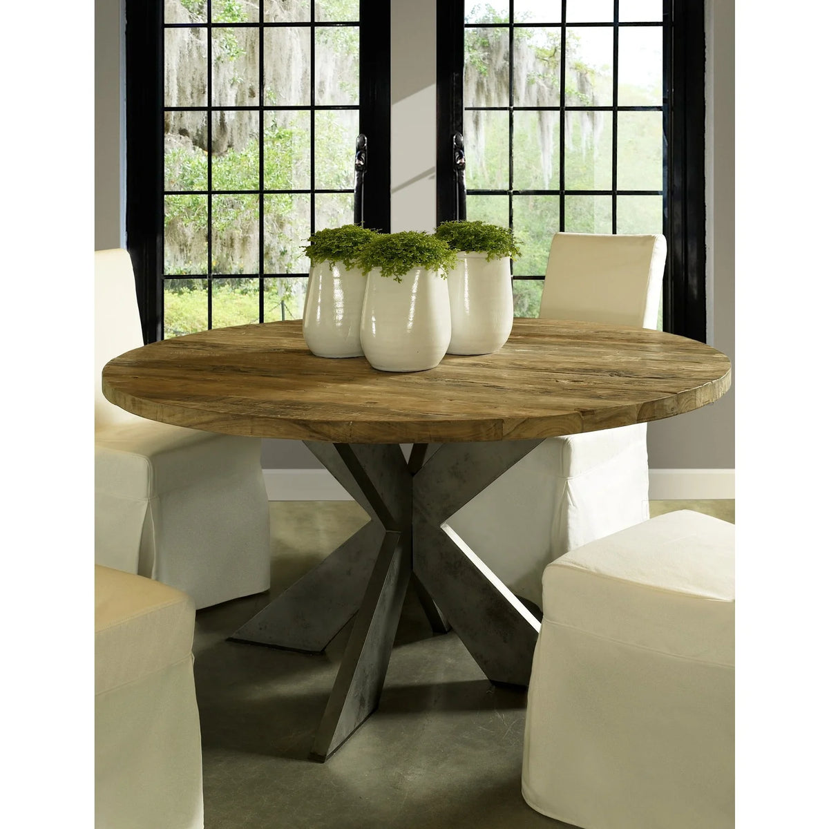 Round Recycled Teak Wood Dining Table T7652