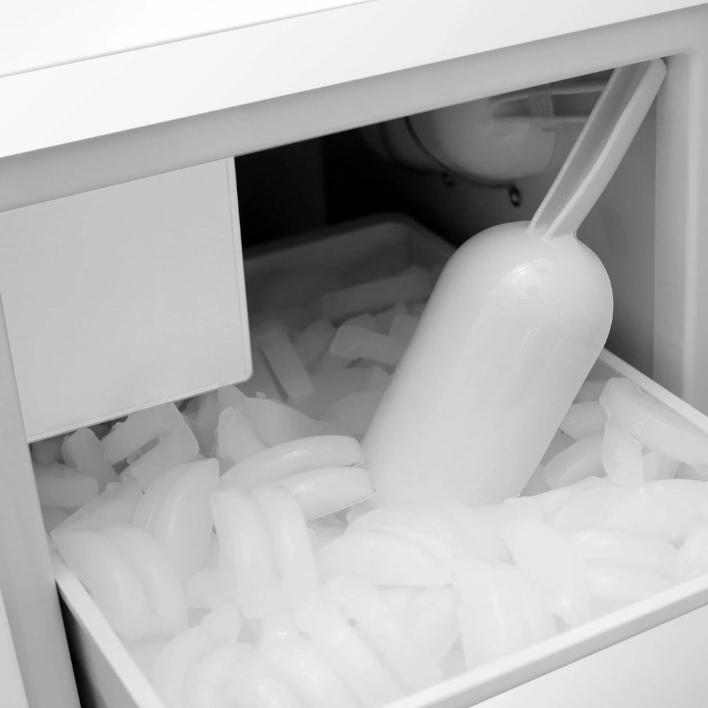 White Free Standing and Undercounter Ice Maker V96235