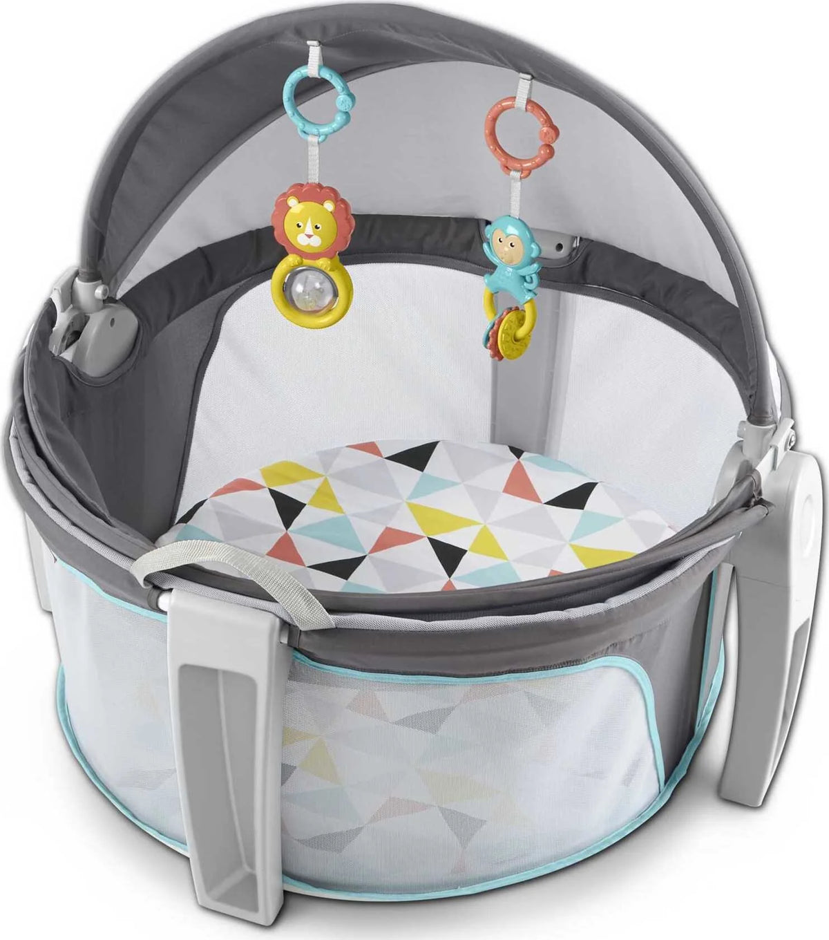 Portable Bassinet and Play Space with Toys E611914