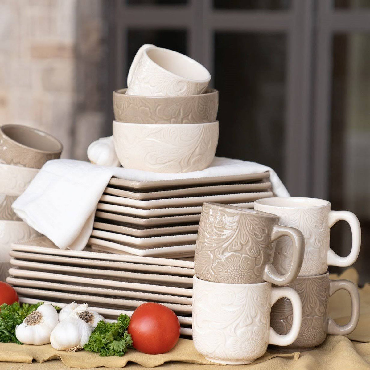 Taupe Canister Set with Base S7834