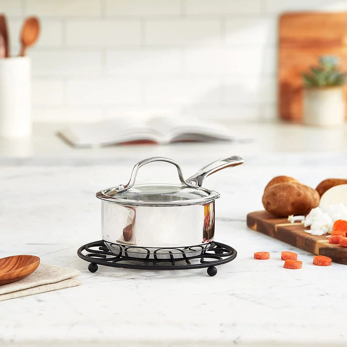 1 Qt. Stainless Saucepan with Cover O8448