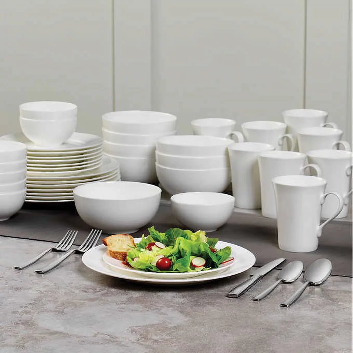 40-piece Bone China Dinnerware Set Q5871
