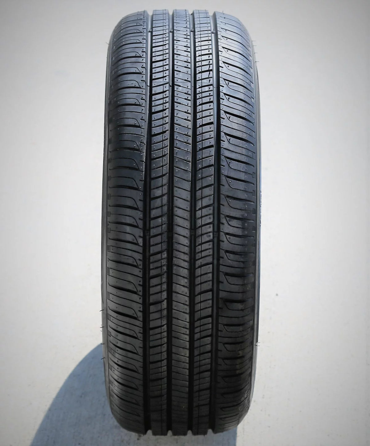 All Season 215/55R16 93H Passenger Tire U3011