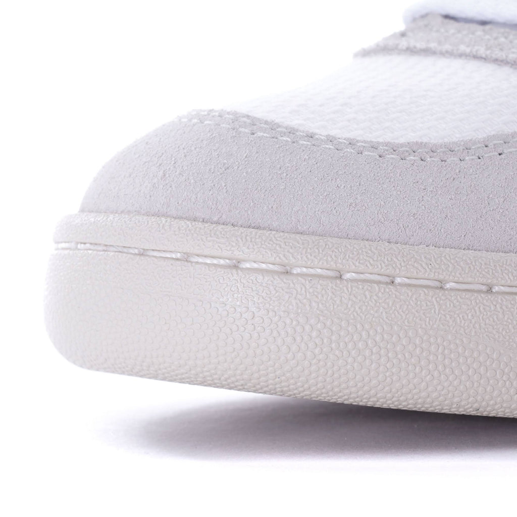 White Mesh Sneakers U406