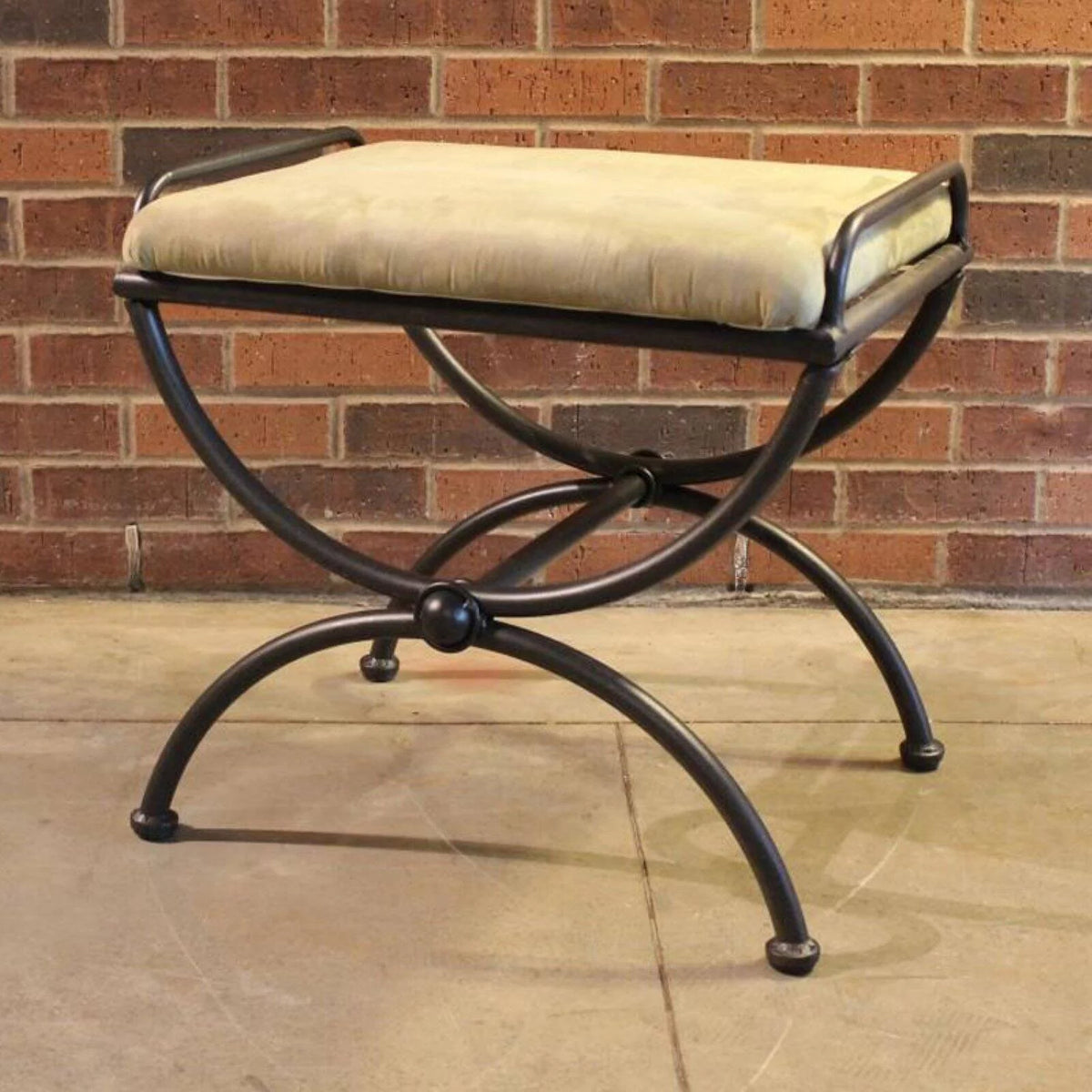 Vanity Bench Q28853