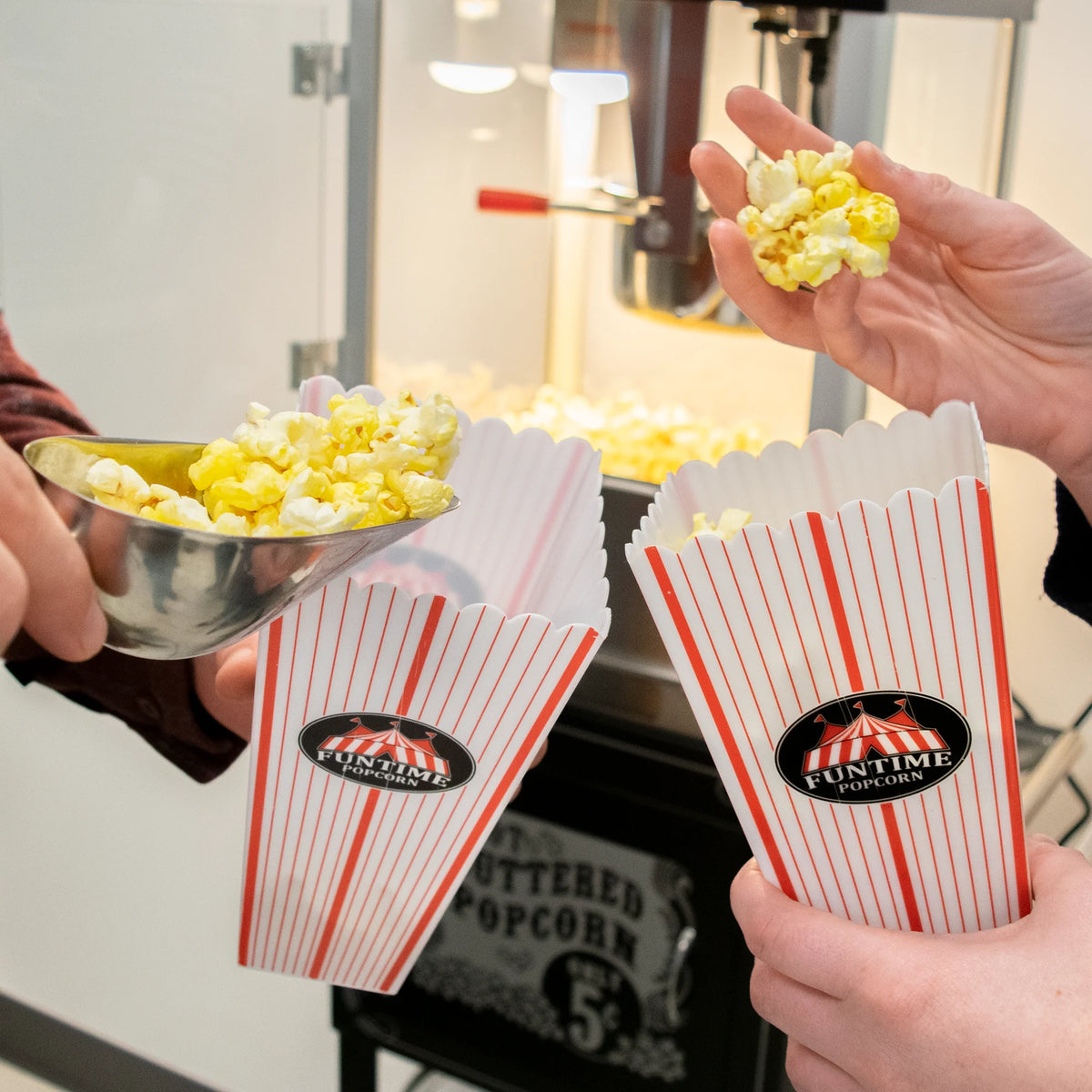 Black/Silver 4oz Popcorn Machine with Cart V237