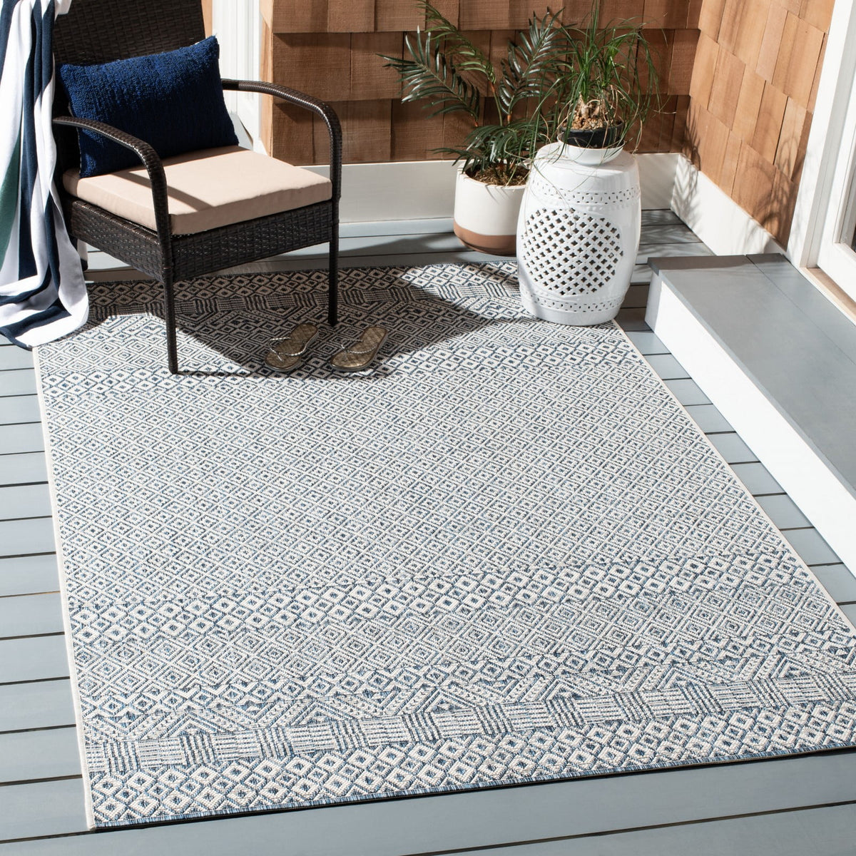 Blue Navy Geometric Area Rug H50646