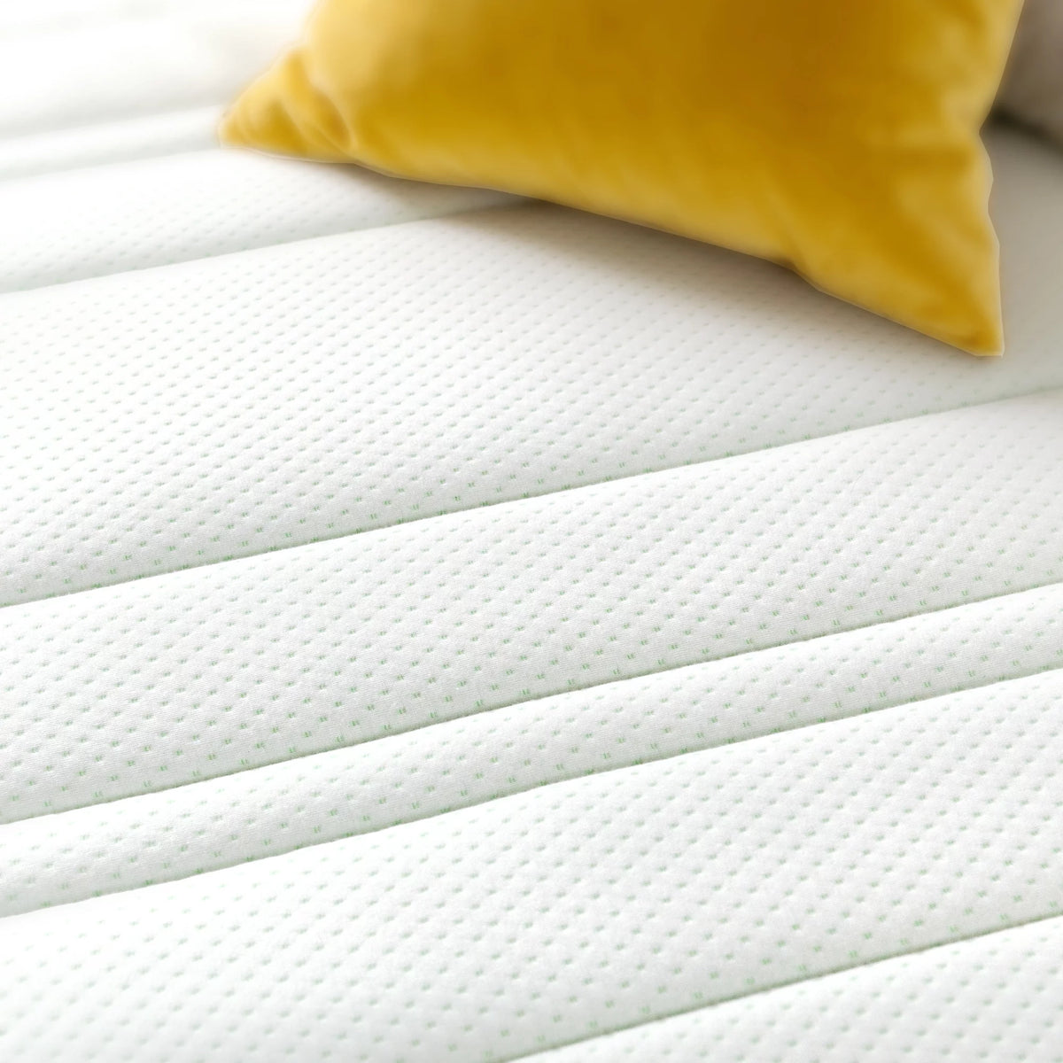 6" Foam and Spring Twin Mattress 2 Piece Set D41110
